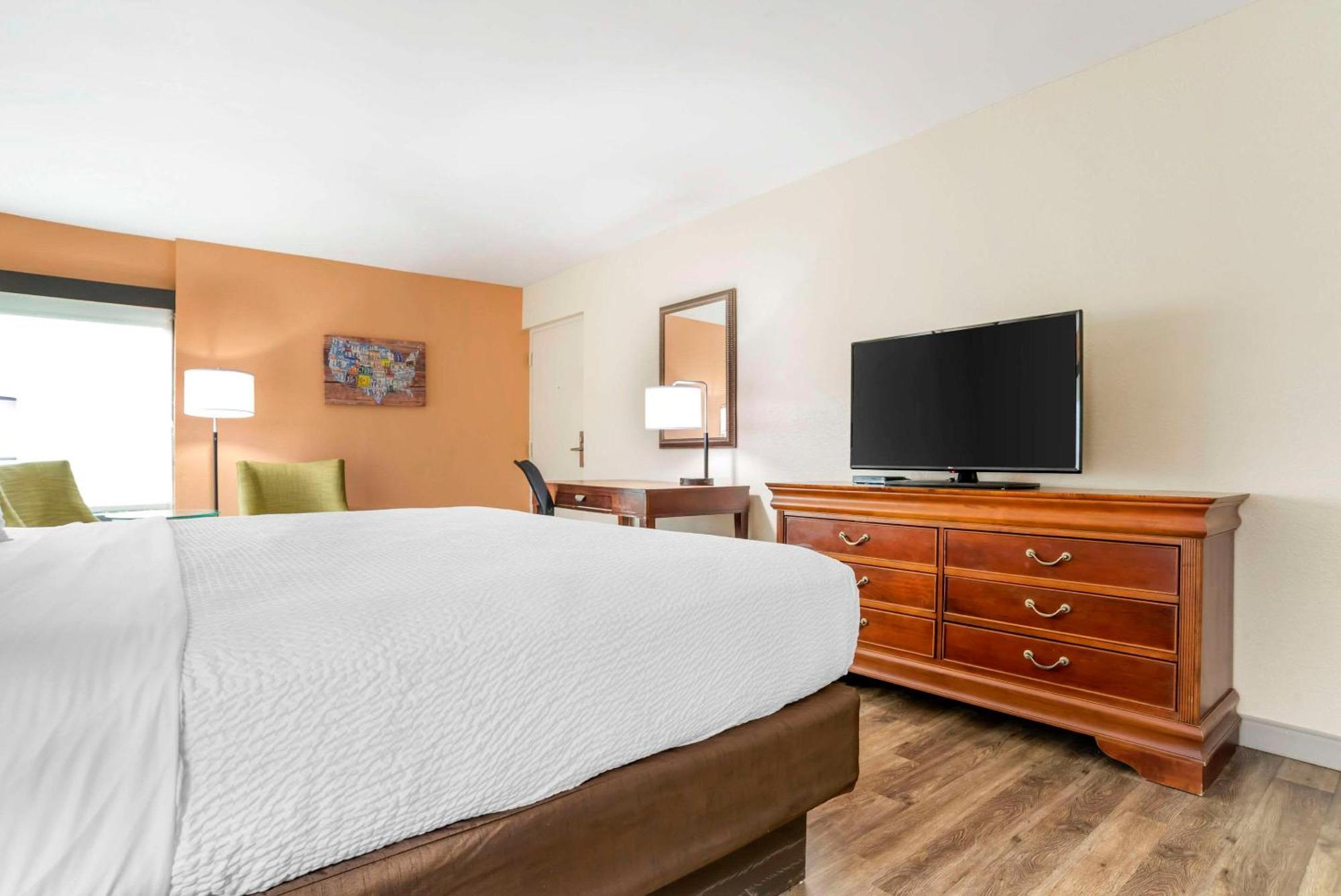 Econo Lodge Moss Point - Pascagoula מראה חיצוני תמונה