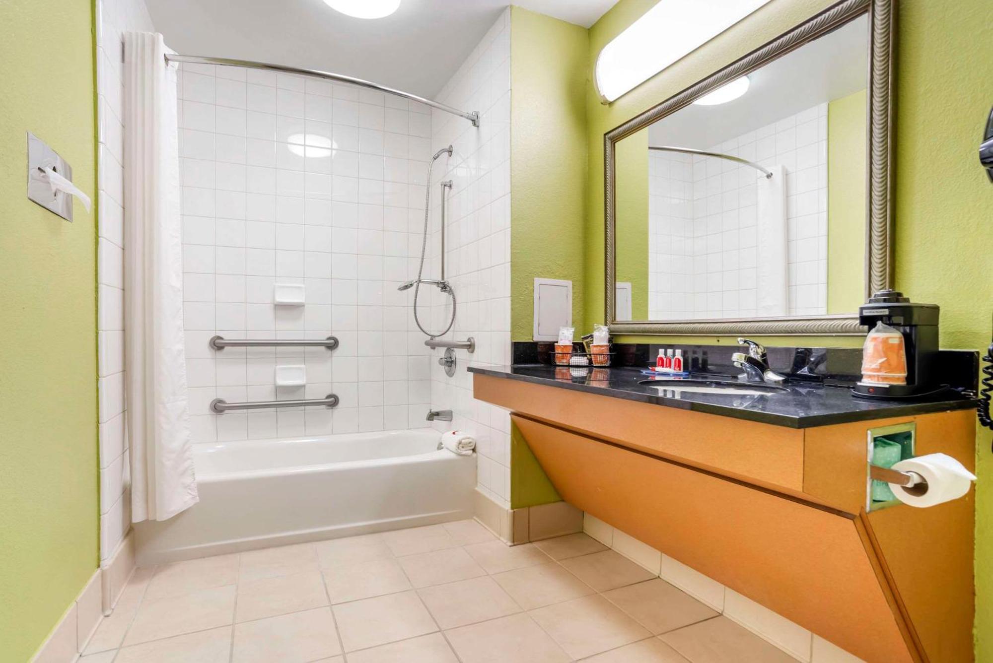 Econo Lodge Moss Point - Pascagoula מראה חיצוני תמונה
