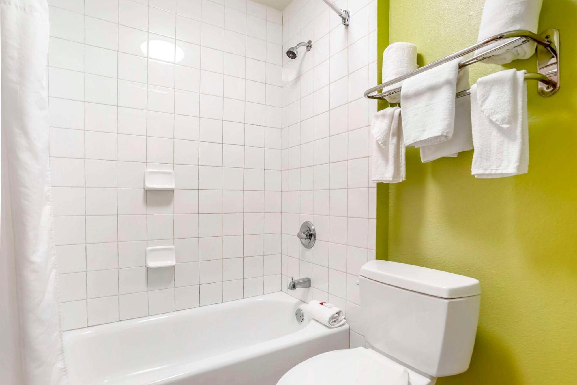 Econo Lodge Moss Point - Pascagoula מראה חיצוני תמונה